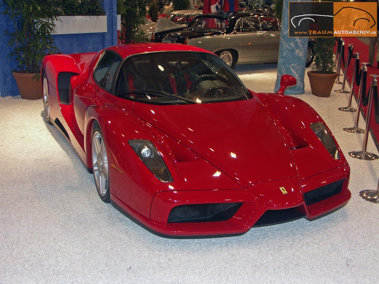 P7 Ferrari Enzo Ferrari '2004 (2).jpg 177.4K